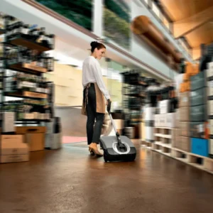 Mașina de spălat pardoseli Comac Igea