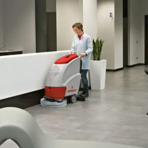 Mașina de spălat pardoseli Comac L20B