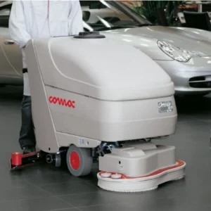 Mașina de spălat pardoseli - COMAC OMNIA 32 BT